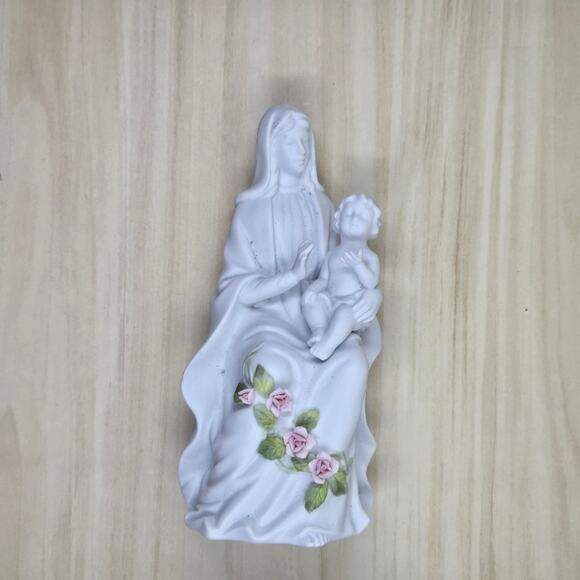 ✨ Touch of Rose by Roman | Mary & Baby Jesus Statue | 7.5” | Made in Mexico ✨ - Picture 2 of 5